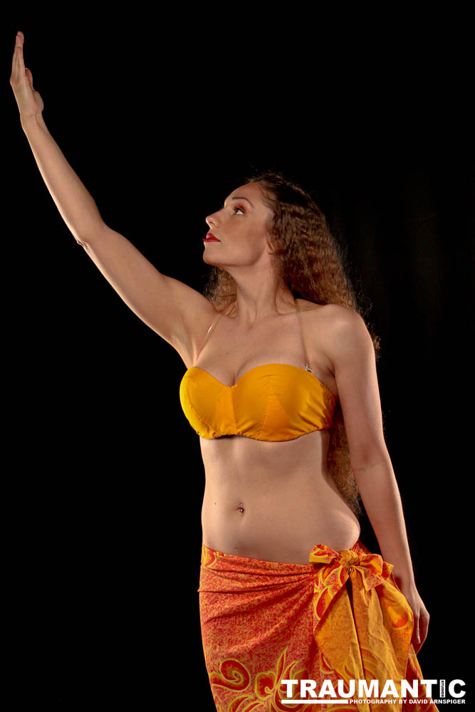 What a blast to get to shoot with a gorgeous Tahitian Dancer.  Ne-Ne was looking for shots to use to promote herself, and I got an opportunity to shoot something truly beautiful and interesting.